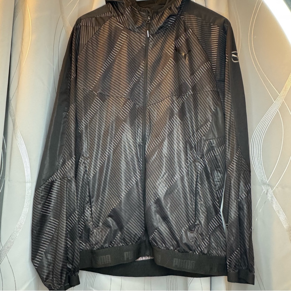 Mend Puma Storm Cell Lightweight hooded Zip Up Jacket SZ L‎ Black/Silver